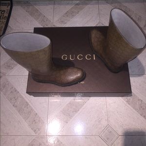 Authentic Gucci Rainboots!